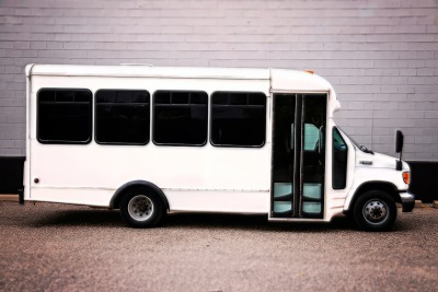 Cedar Rapids limo bus rental